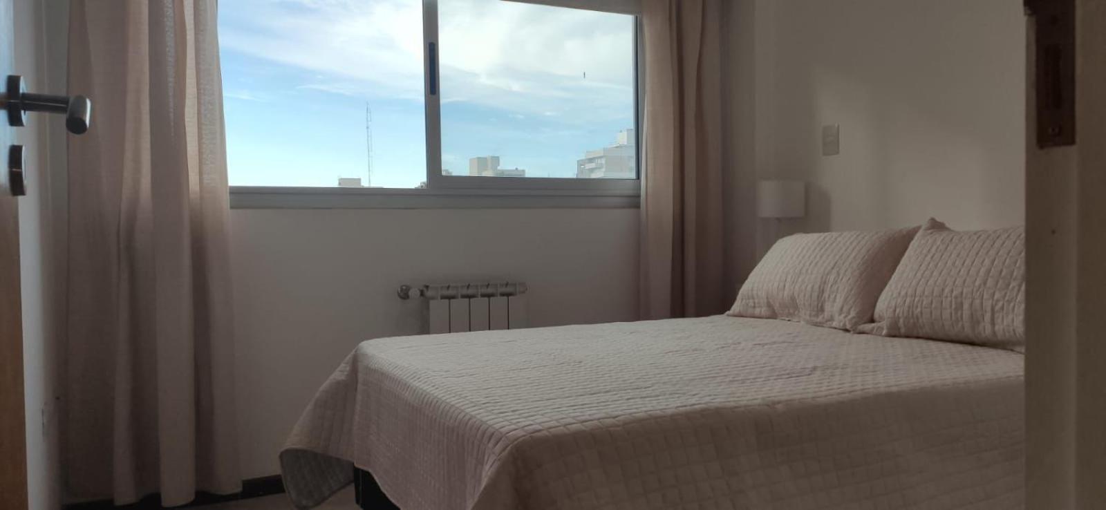 Temporarios La Plata Plaza Malvinas! Cochera Opcional! Εξωτερικό φωτογραφία